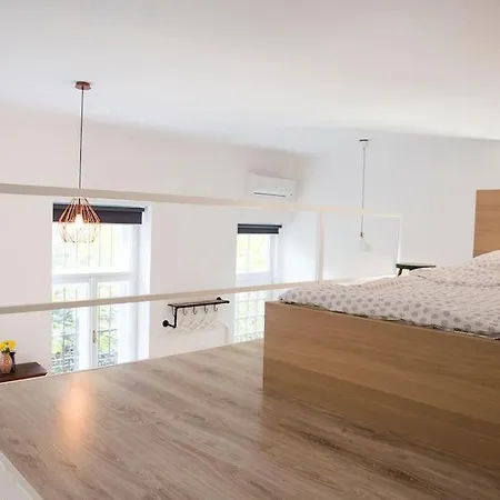Bright Artist Loft W Terrace Budapest