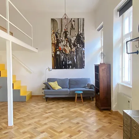 Bright Artist Loft W Terrace