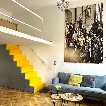 Bright Artist Loft W Terrace דירה בודפשט
